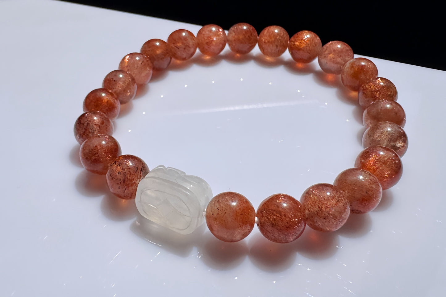 Natural Red Skeletal Golden Sunstone Beaded Bracelet, Natural Moonstone Carved PiXiu Charm, Sunstone Bracelet, 天然无优化黑骨干红金沙太阳石水晶手串搭配月光石貔貅