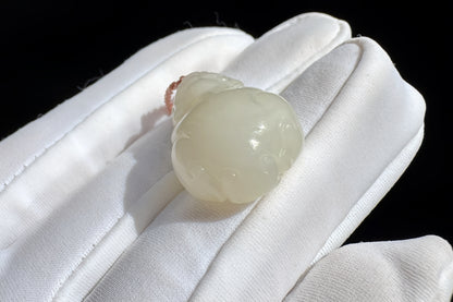 Small Natural Mutton Fat Hetian Nephrite PiXiu Pendant, Carved White Nephrite Jade Pixiu, Suet Jade Necklace, 天然羊脂白玉貔貅吊坠