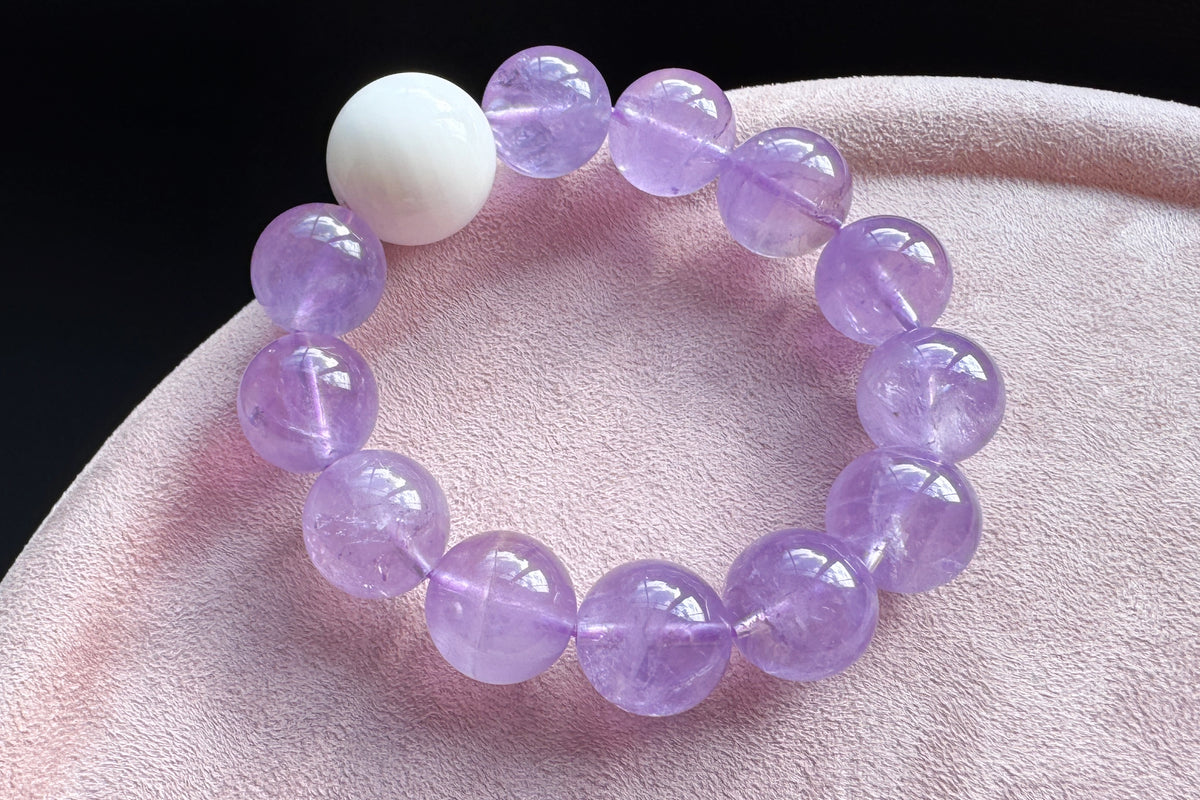 15mm Natural Lavender Amethyst Bracelet, Genuine Tridacna Bead Bracelet 20mm, Large Gemstone Statement Jewelry, Purple Crystal Bracelet