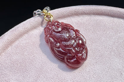Top Grade Pigeon Blood Strawberry Quartz Hand Carved Nine Tailed Fox Pendant, Carved Strawberry Quartz Crystal, 天然极品鸽血红草莓晶手工雕刻九尾狐吊坠