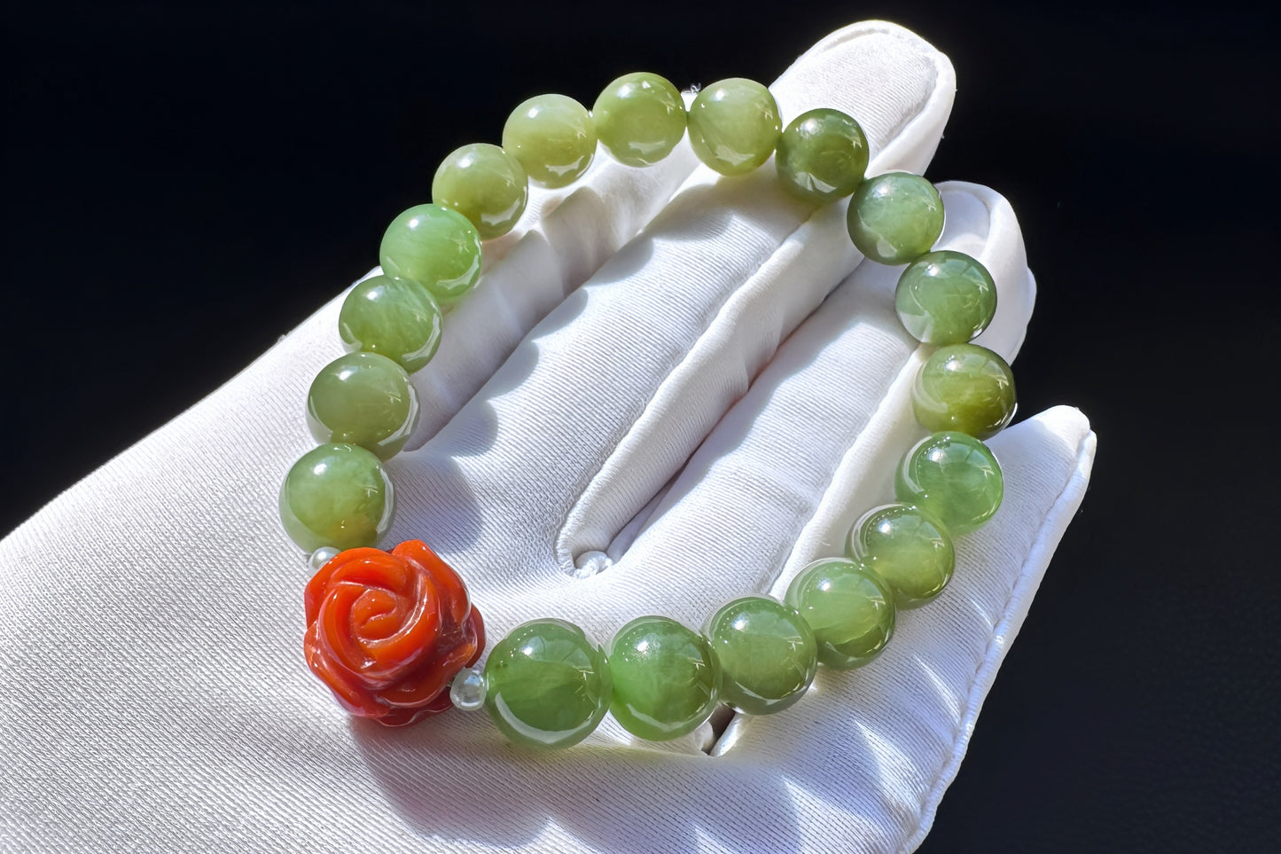 Natural Green Hetian Nephrite Bracelet with Top Grade Nanhong Agate Hand Carved Flower, Nephrite Jade Beads South Red Agate Flower, 天然和田玉手串配南红花花