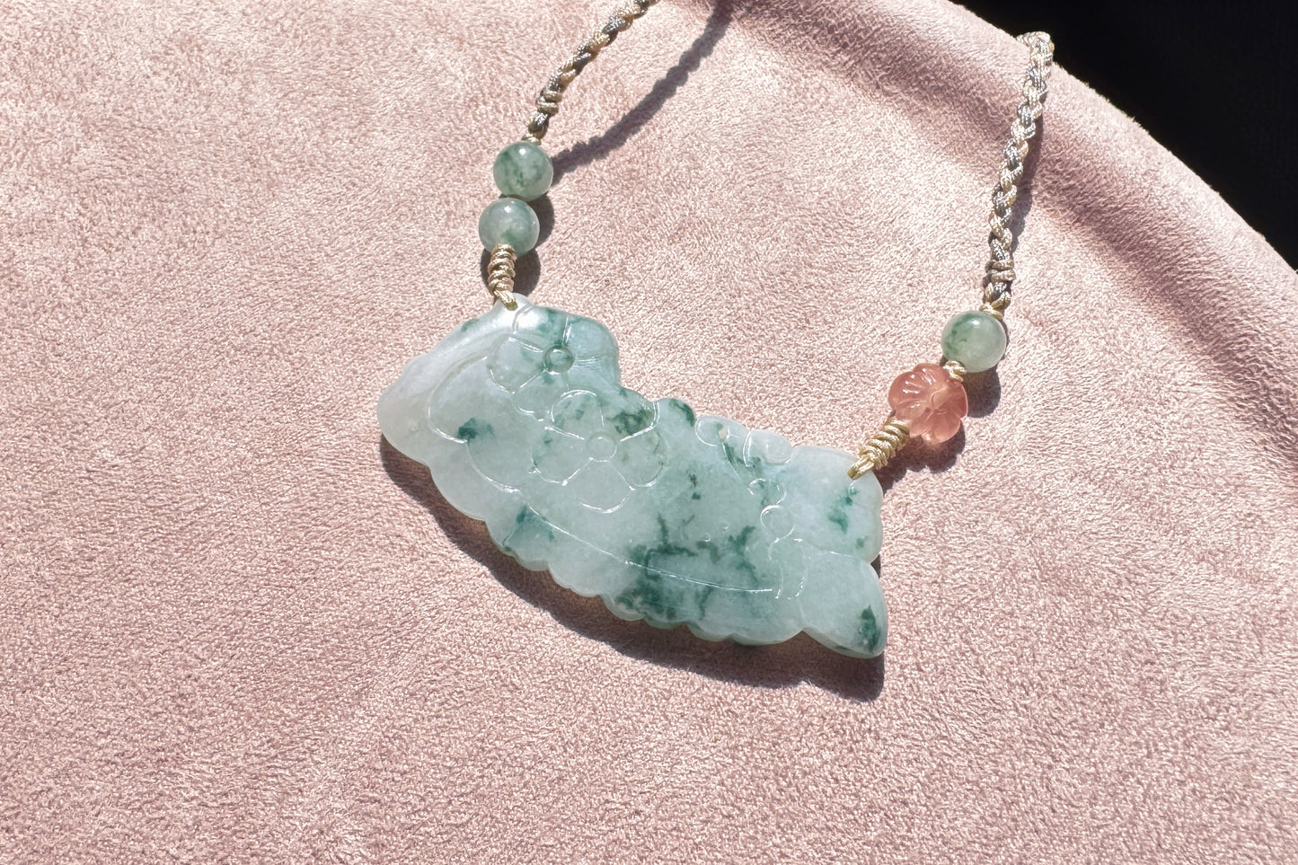 Genuine Grade A Jadeite Jade Necklace, Natural Carved Jade Flower and Butterfly, Handmade Jade Necklace, 天然缅甸A货翡翠锁骨吊坠老坑冰润飘蓝花蝶恋花仿古玉璜