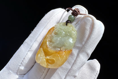 Genuine Grade A Jadeite Jade Hand Carved Kirin Pendant, Natural duo Color Green and Yellow Jade, Double-sides Carving, 天然缅甸A货翡翠老坑双色麒麟吊坠