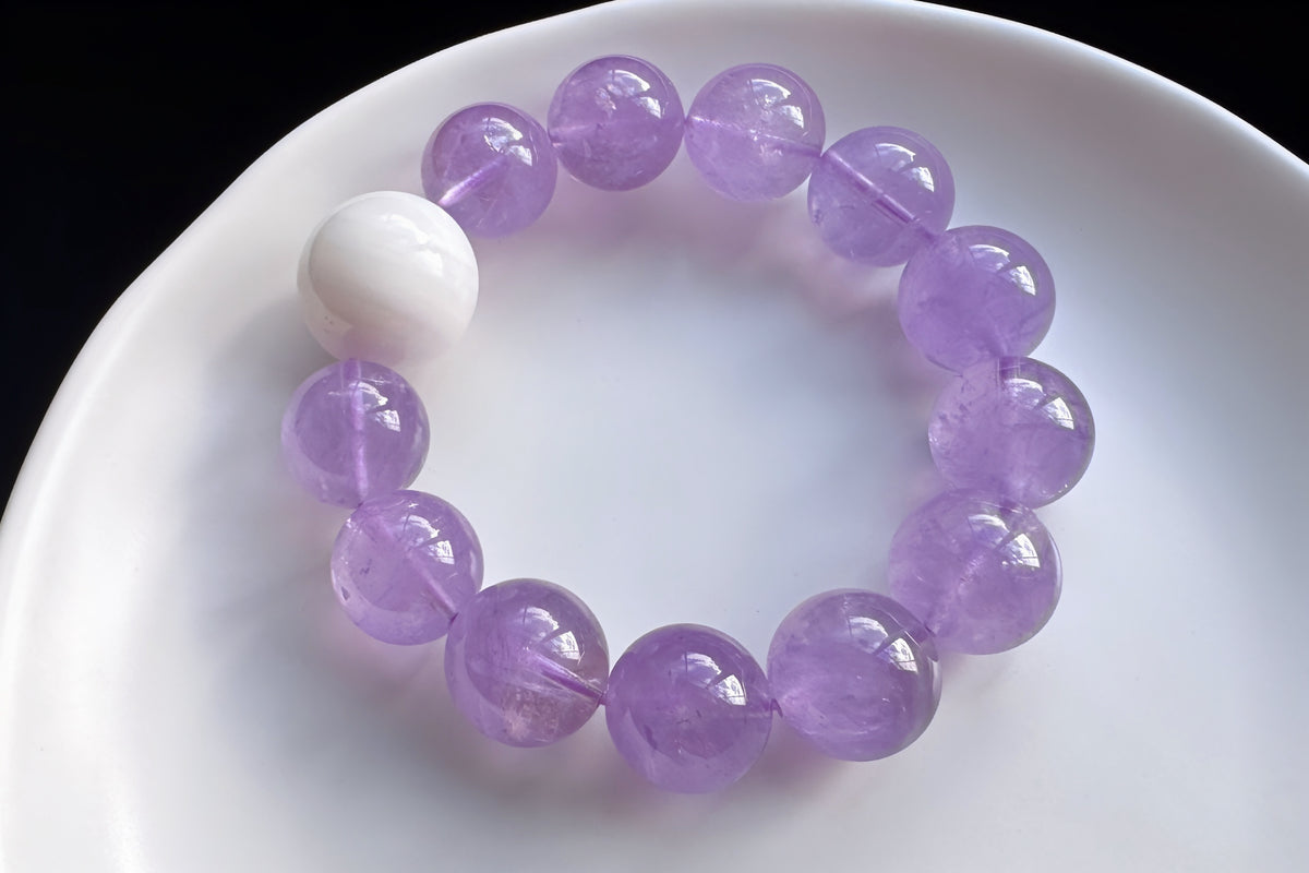 15mm Natural Lavender Amethyst Bracelet, Genuine Tridacna Bead Bracelet 20mm, Large Gemstone Statement Jewelry, Purple Crystal Bracelet