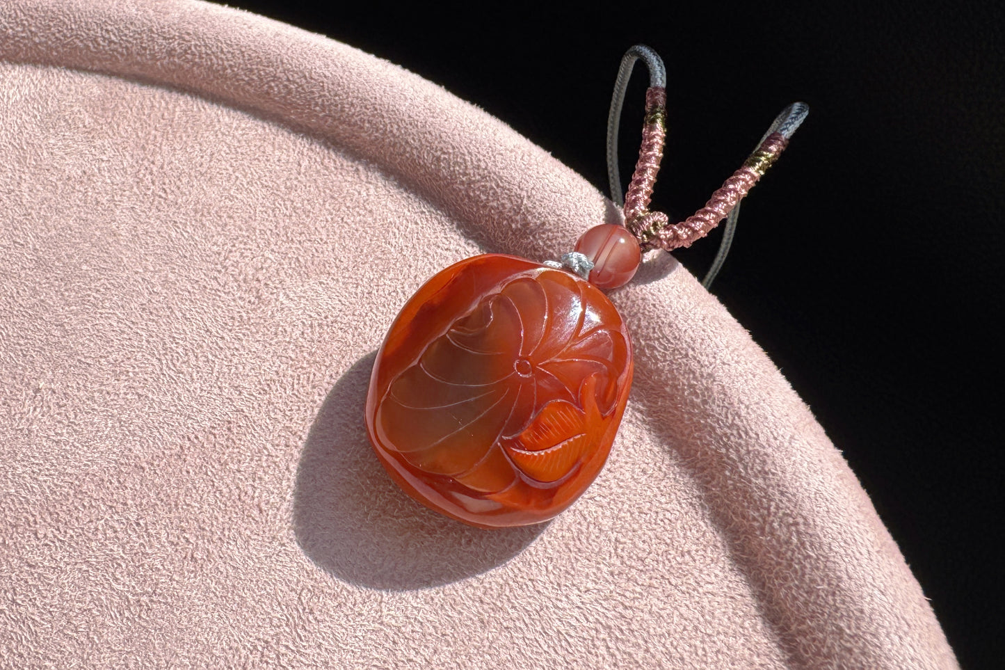 Natural Nanhong Agate Hand Carved Butterfly and Peony Pendant, Chinese South Red Agate Necklace, 天然川料南红手工精雕蝶恋花吊坠