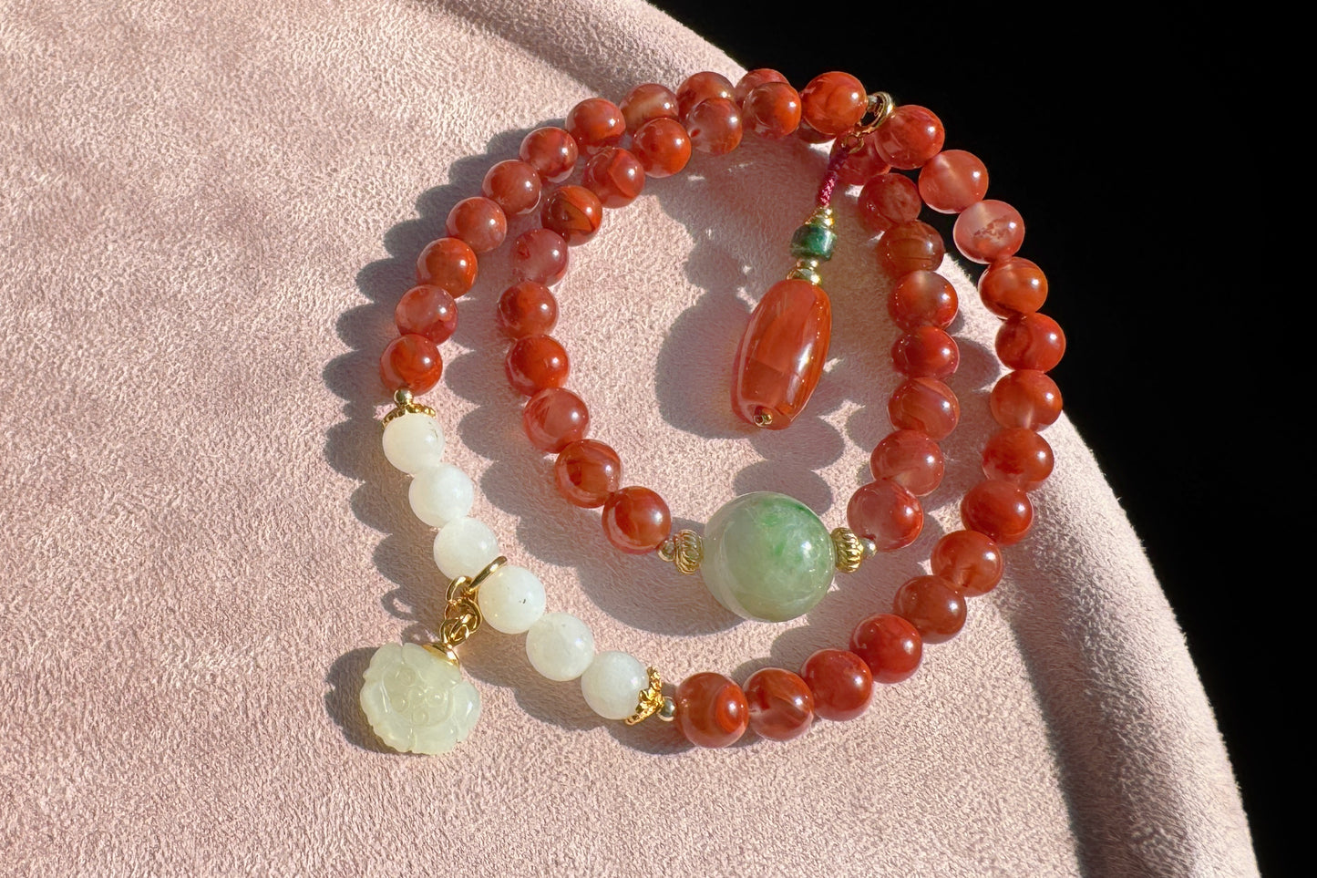 Natural Nanhong Southern Red Agate Design Bracelet, Nanhong Agate Bracelet with Jadeite Jade and White Nephrite, 天然原创南红设计手串搭配乌鸡翡翠和田白玉