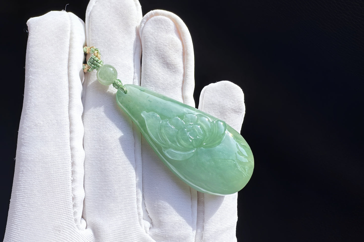 Certified Natural Grade A Jadeite Jade Pendant, Carved Jade Lotus Flower Pendant, 天然缅甸A货翡翠老坑冰晴绿随形荷花吊坠
